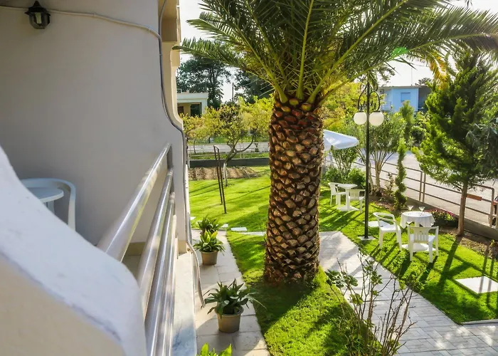 Vlachogiannis Hotel 2*